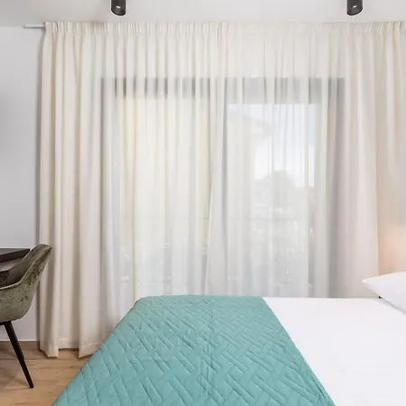 Mara M 1 Heated Pool