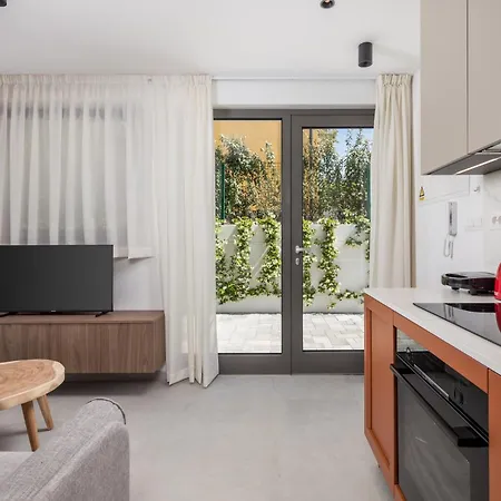 Mara M 1 Heated Pool 公寓