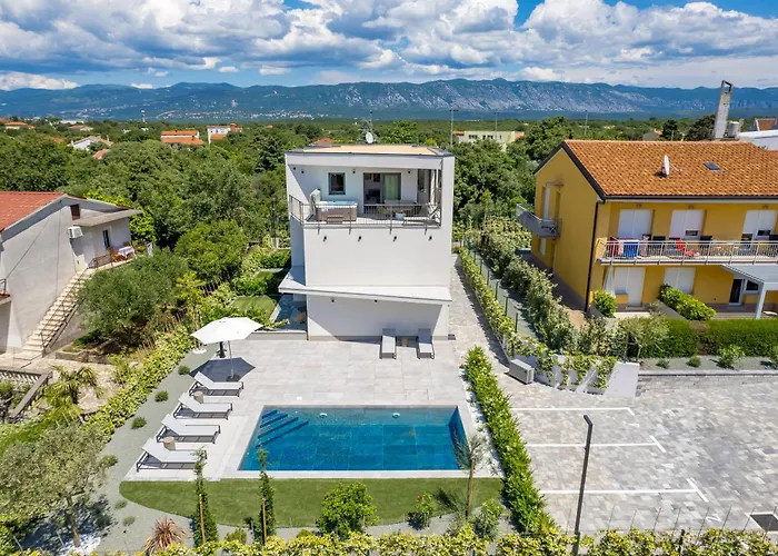 Διαμέρισμα Mara M 1 Heated Pool Omišalj